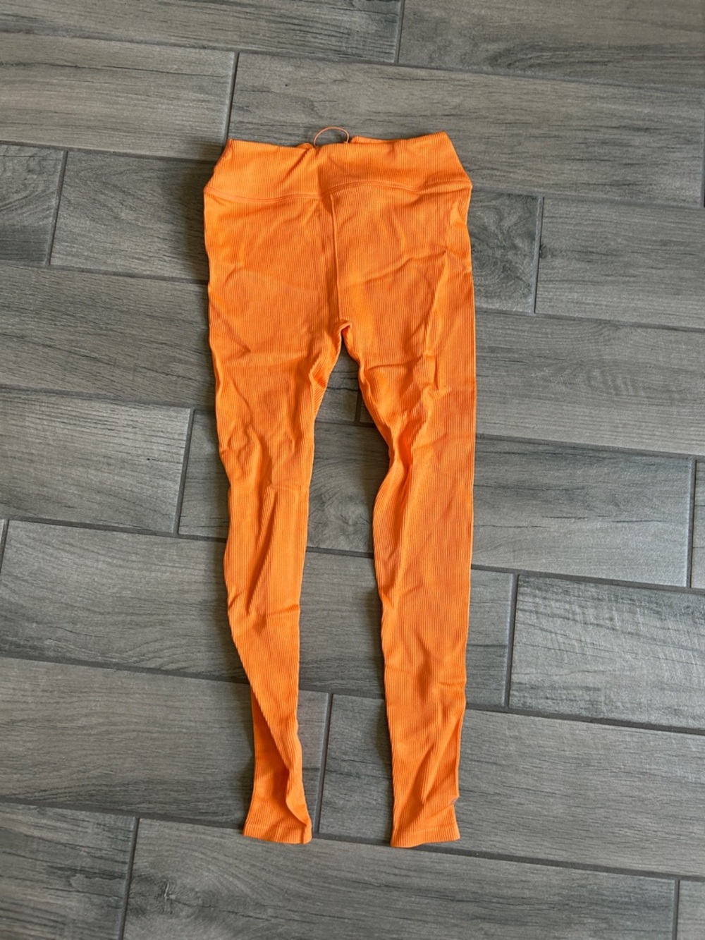 High-Waist Ribbed Leggings in Bright Orange